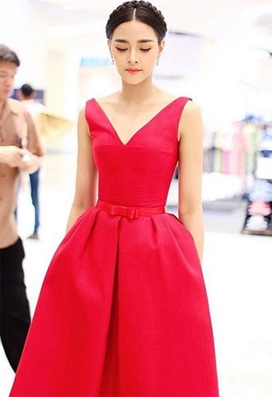 ดาราใส่ชุดแดง ดาราใส่ชุดแดง