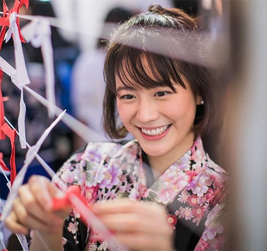 ผมม้าดารา ผมม้าดารา