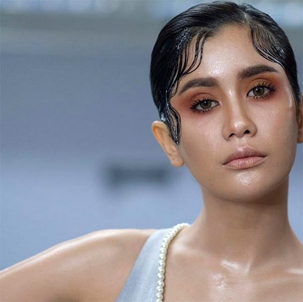 ทรงผมเปียกๆ ทรงผมเปียกๆ