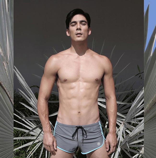 ชุดว่ายน้ำดารา ชุดว่ายน้ำดารา