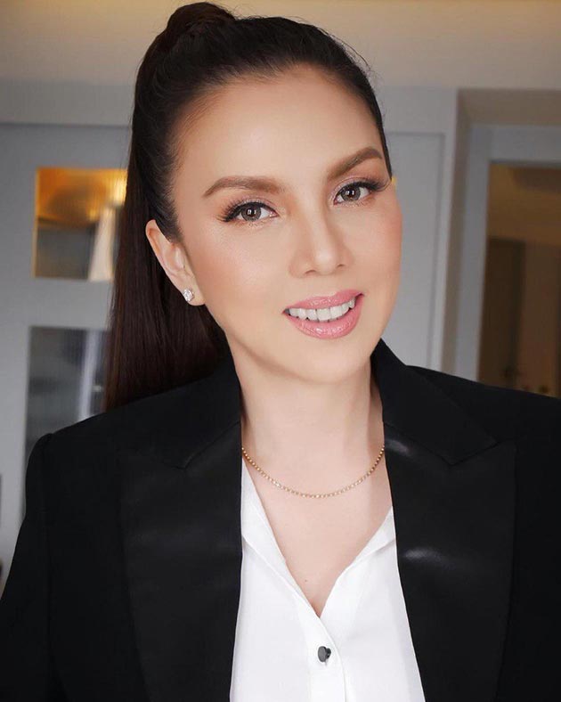 คริสติน่า อากีล่าร์ คริสติน่า อากีล่าร์