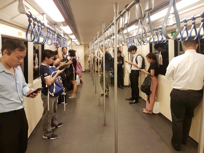 รถไฟฟ้า MRT รถไฟฟ้า MRT