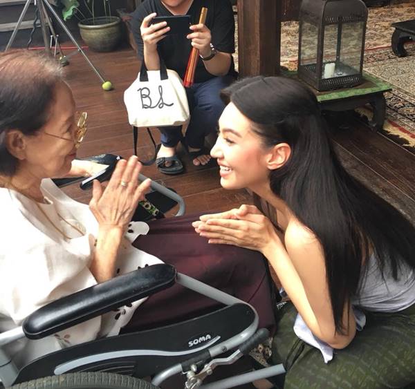 คุณยายบรรเจิดศรี นักแสดงอาวุโส คุณยายบรรเจิดศรี นักแสดงอาวุโส