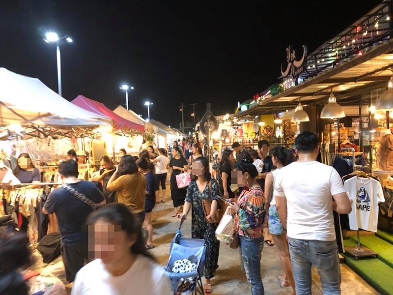 ตลาดหัวมุม เกษตรนวมินทร์ ตลาดหัวมุม เกษตรนวมินทร์