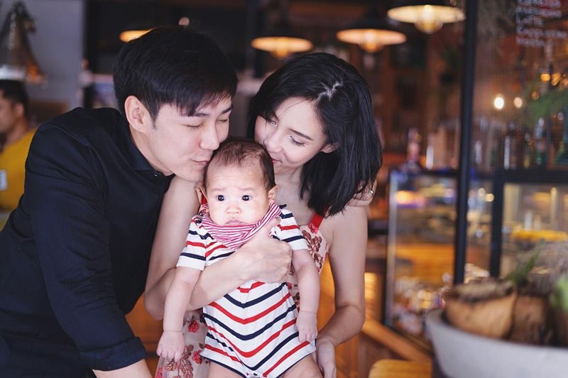 แอมป์ พีรวัศ ครอบครัว แอมป์ พีรวัศ ครอบครัว