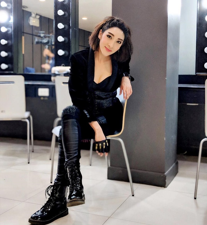 เฟี้ยว์ฟ้าว สุดสวิงริงโก้ เฟี้ยว์ฟ้าว สุดสวิงริงโก้