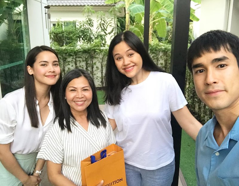 ณเดชน์ ญาญ่า ณเดชน์ ญาญ่า