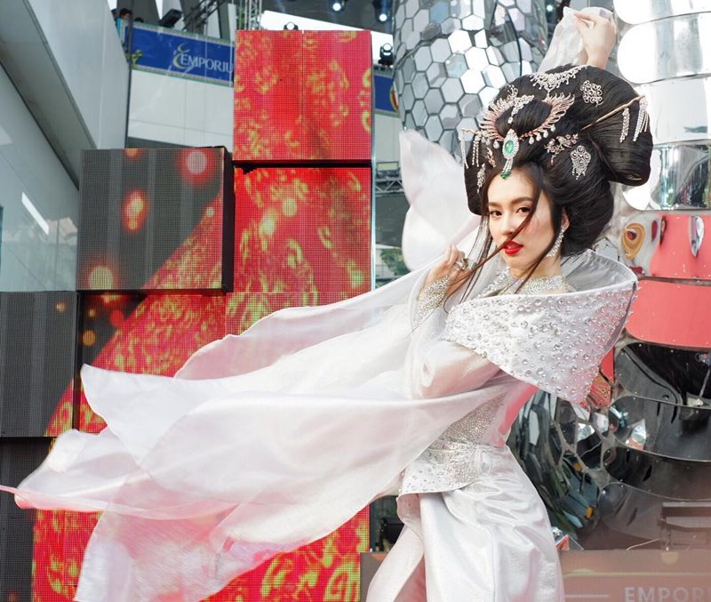 ปอย ตรีชฎา ปอย ตรีชฎา