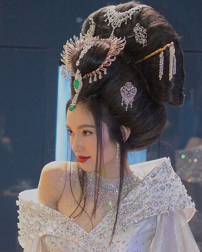 ปอย ตรีชฎา ปอย ตรีชฎา