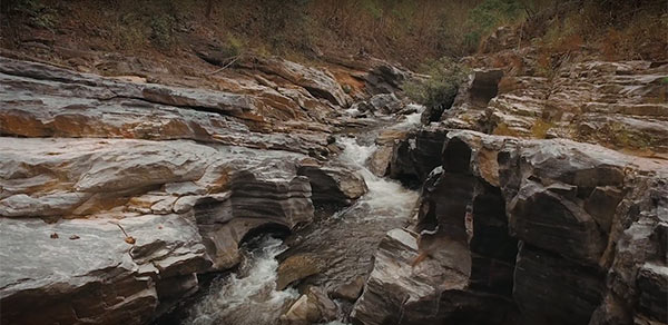 The Cave ถ้ำอสูร The Cave ถ้ำอสูร