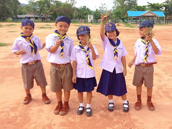 ลูกเสือ ลูกเสือ