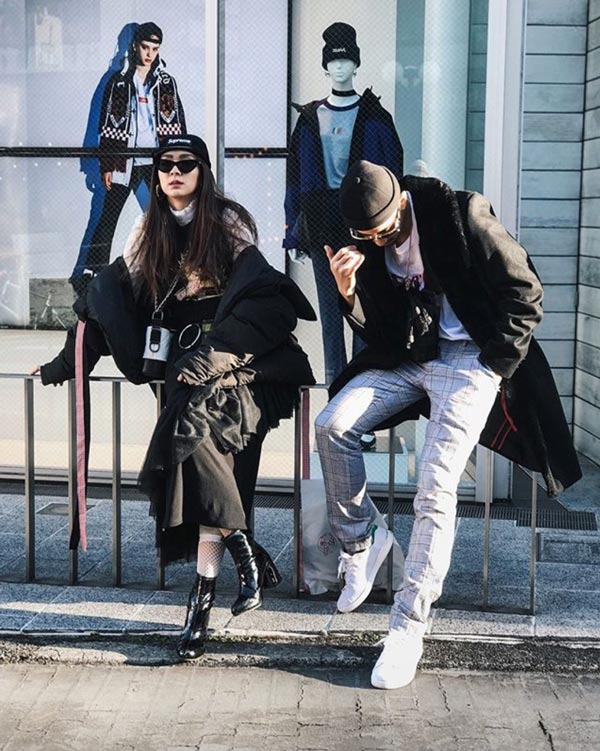 โฟร์ ธามไท โฟร์ ธามไท