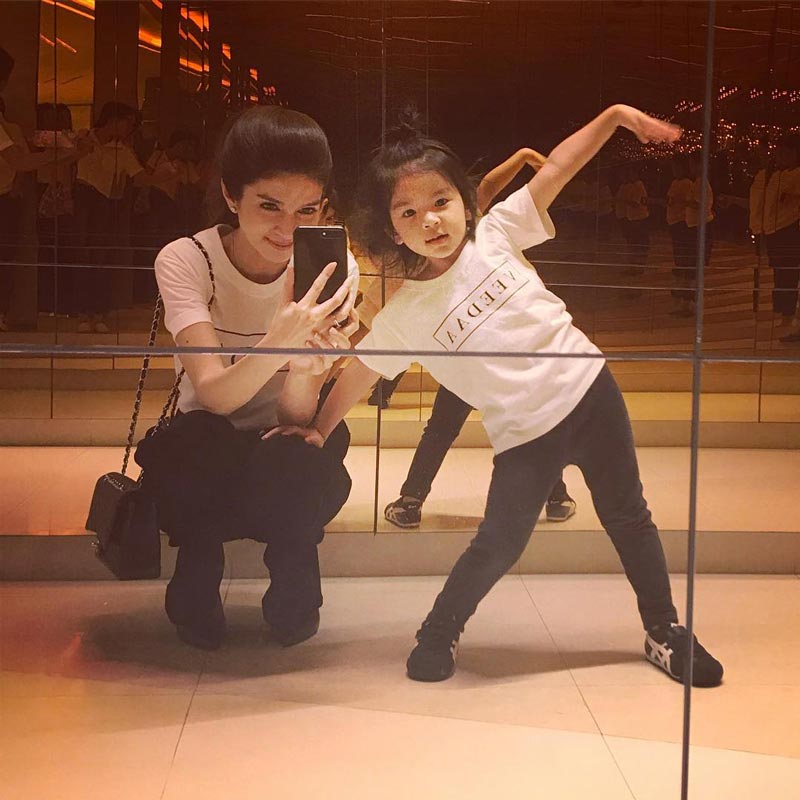 โอปอล์ ให้กำลังใจ โบว์ แวนด้า โอปอล์ ให้กำลังใจ โบว์ แวนด้า