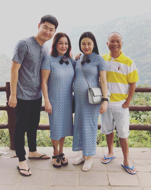 น้องนาฬิกา ลูกสาว เอ็ม บุษราคัม น้องนาฬิกา ลูกสาว เอ็ม บุษราคัม
