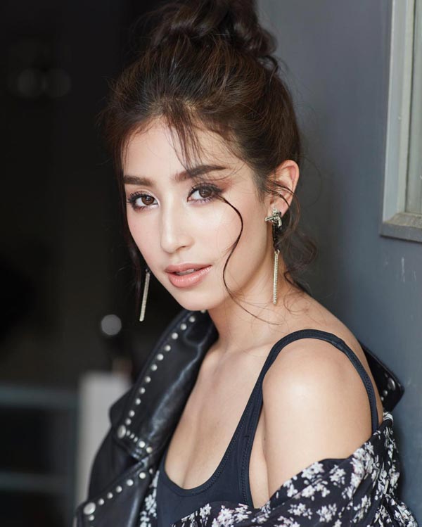 มิ้นต์ ชาลิดา มิ้นต์ ชาลิดา