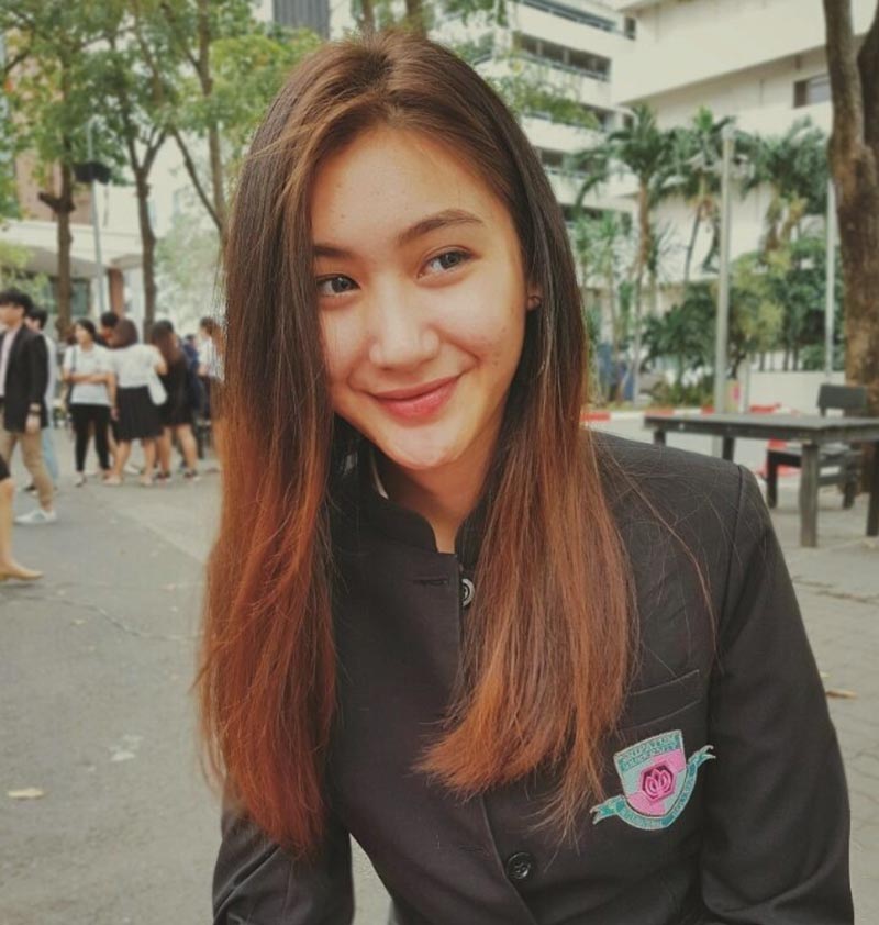 เจน เจนจิรา ผู้รับบทสตรีสูงศักดิ์ใน บุพเพสันนิวาส เจน เจนจิรา ผู้รับบทสตรีสูงศักดิ์ใน บุพเพสันนิวาส