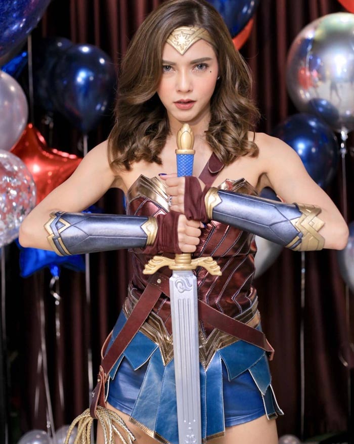 ปาร์ตี้วันเกิด อุ้ม ลักขณา ปาร์ตี้วันเกิด อุ้ม ลักขณา