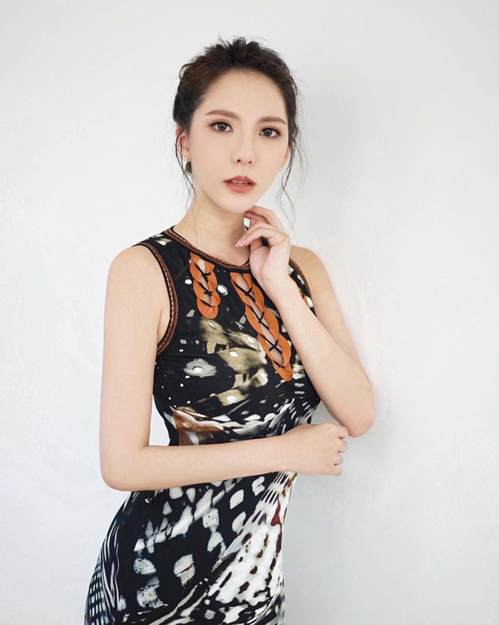 จินนี่ เขริกา ชุดว่ายน้ำ จินนี่ เขริกา ชุดว่ายน้ำ