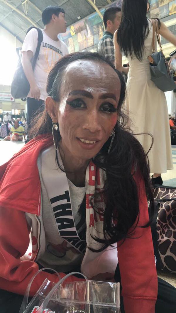 น้ำตาล ร่วมอาลัย พี่เข้ม คนจรศิลปิน เสียชีวิตแล้ว น้ำตาล ร่วมอาลัย พี่เข้ม คนจรศิลปิน เสียชีวิตแล้ว