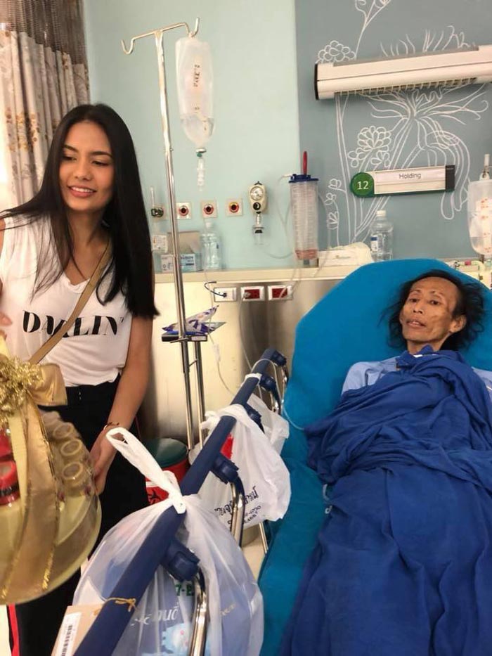 น้ำตาล ร่วมอาลัย พี่เข้ม คนจรศิลปิน เสียชีวิตแล้ว น้ำตาล ร่วมอาลัย พี่เข้ม คนจรศิลปิน เสียชีวิตแล้ว