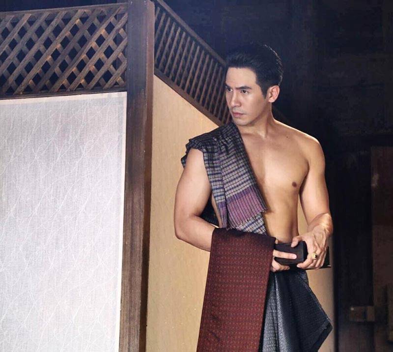 โป๊ป ธนวรรธน์ โป๊ป ธนวรรธน์