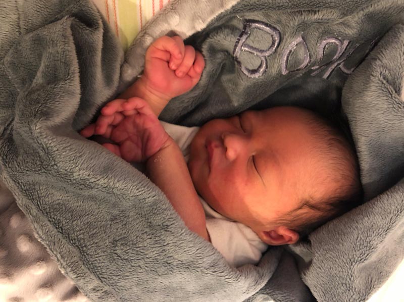 น้องโพธิ์ ลูก ชาคริต แอน ภัททิรา น้องโพธิ์ ลูก ชาคริต แอน ภัททิรา