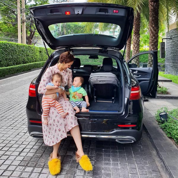 น้องสายฟ้า น้องพายุ ลูก ชมพู่ อารยา น้องสายฟ้า น้องพายุ ลูก ชมพู่ อารยา