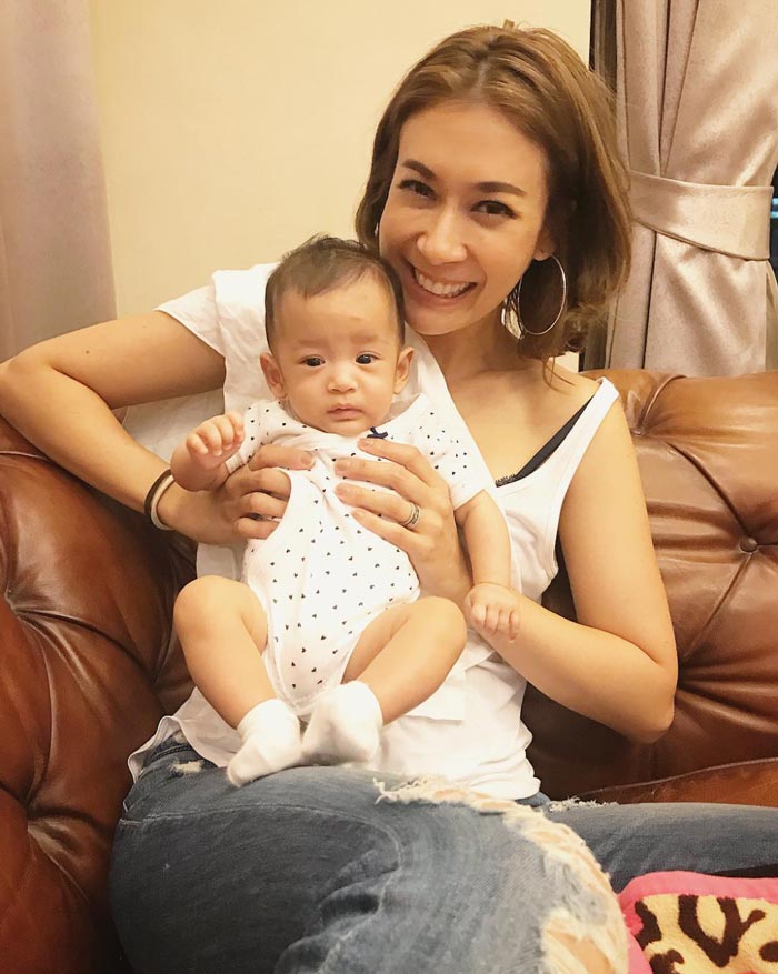 เอมี่ กลิ่นประทุม เอมี่ กลิ่นประทุม