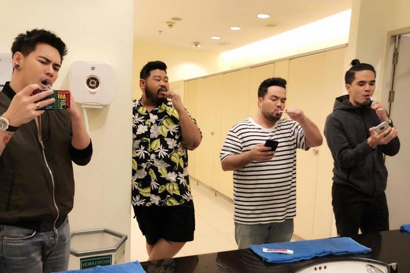 อ๊อฟ ปองศักดิ์ แจงเตรียมปิดฉากรายการ สามแยกปากหวาน อ๊อฟ ปองศักดิ์ แจงเตรียมปิดฉากรายการ สามแยกปากหวาน