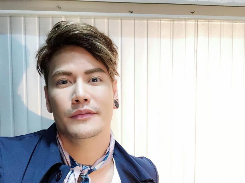 อ๊อฟ ปองศักดิ์ แจงเตรียมปิดฉากรายการ สามแยกปากหวาน อ๊อฟ ปองศักดิ์ แจงเตรียมปิดฉากรายการ สามแยกปากหวาน