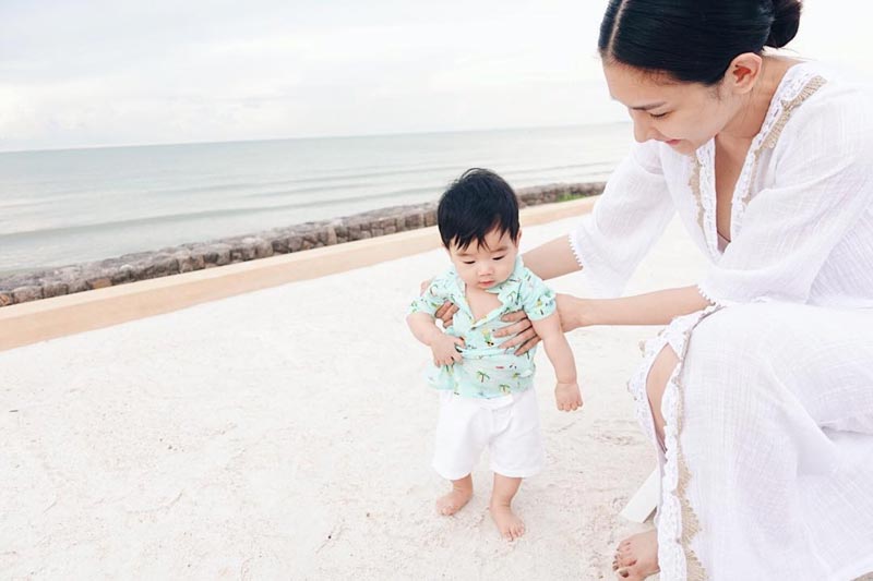 น้องอคิณ ลูกชาย เนย โชติกา ไฮโซอาร์ม น้องอคิณ ลูกชาย เนย โชติกา ไฮโซอาร์ม