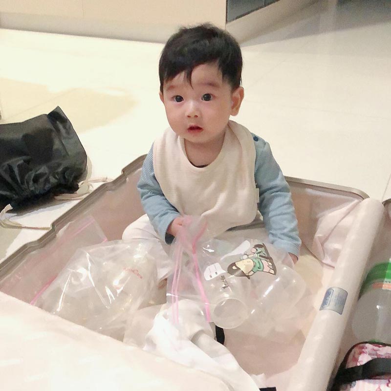 น้องอคิณ ลูกชาย เนย โชติกา ไฮโซอาร์ม น้องอคิณ ลูกชาย เนย โชติกา ไฮโซอาร์ม