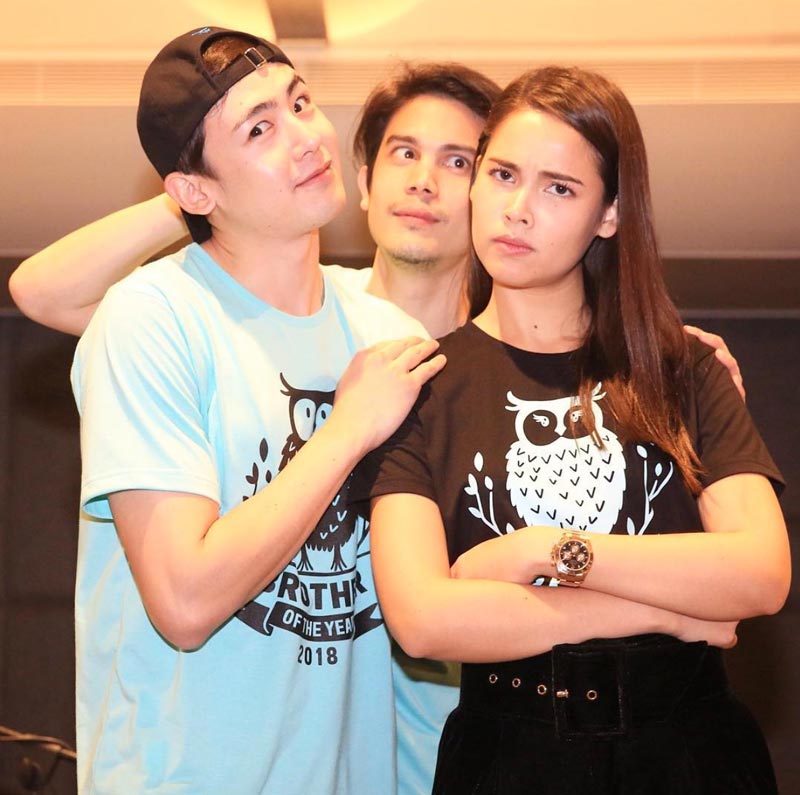 ซันนี่ ญาญ่า ซันนี่ ญาญ่า