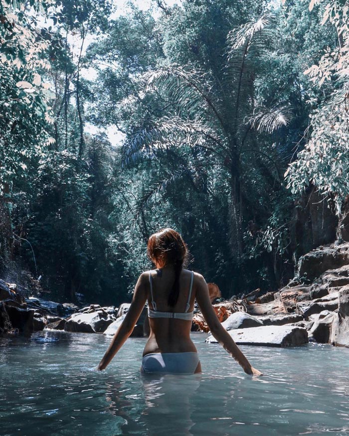 โฟร์ ศกลรัตน์ บิกินี่ โฟร์ ศกลรัตน์ บิกินี่