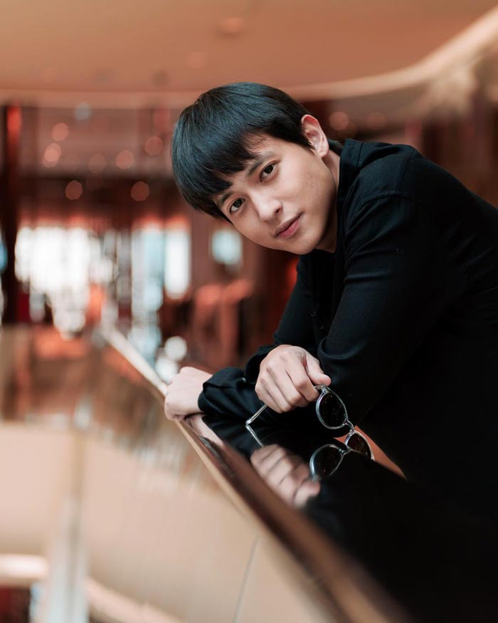 เจมส์ จิรายุ เจมส์ จิรายุ