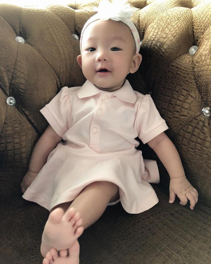 น้องนาฬิกา ลูกสาว เอ็ม บุษราคัม น้องนาฬิกา ลูกสาว เอ็ม บุษราคัม