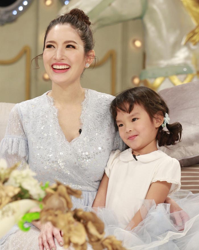 แอฟ ทักษอร น้องปีใหม่ แอฟ ทักษอร น้องปีใหม่