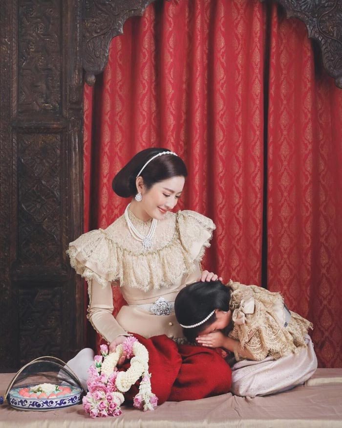 แอฟ ทักษอร น้องปีใหม่ แอฟ ทักษอร น้องปีใหม่