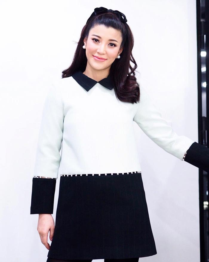 เอมมี่ ไฮโซเจมส์ เอมมี่ ไฮโซเจมส์