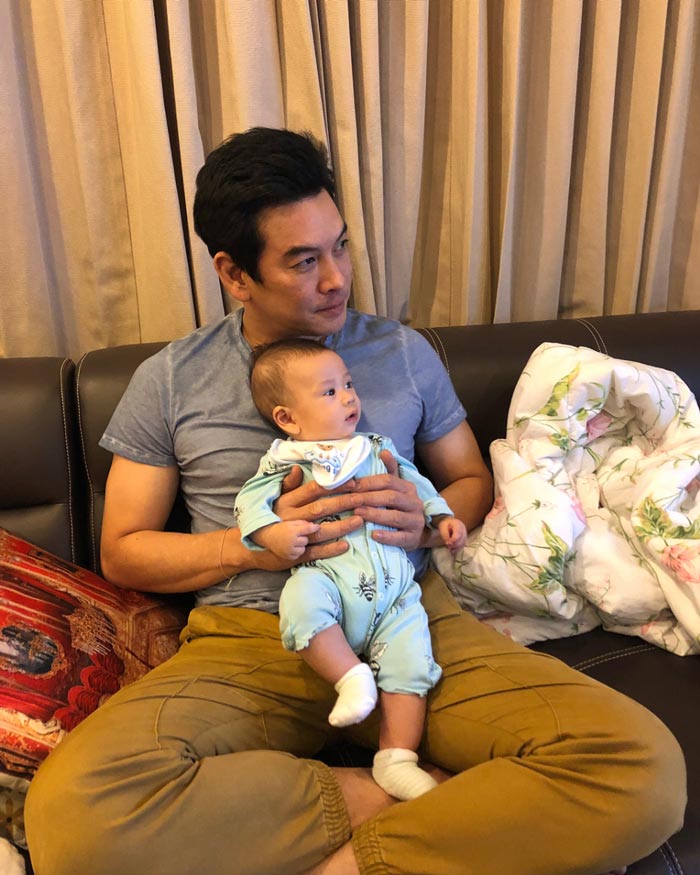 ชาคริต แอน น้องโพธิ์ ชาคริต แอน น้องโพธิ์