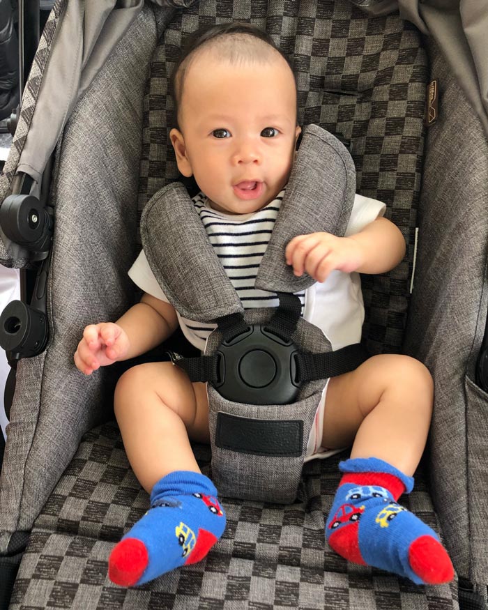 ชาคริต แอน น้องโพธิ์ ชาคริต แอน น้องโพธิ์