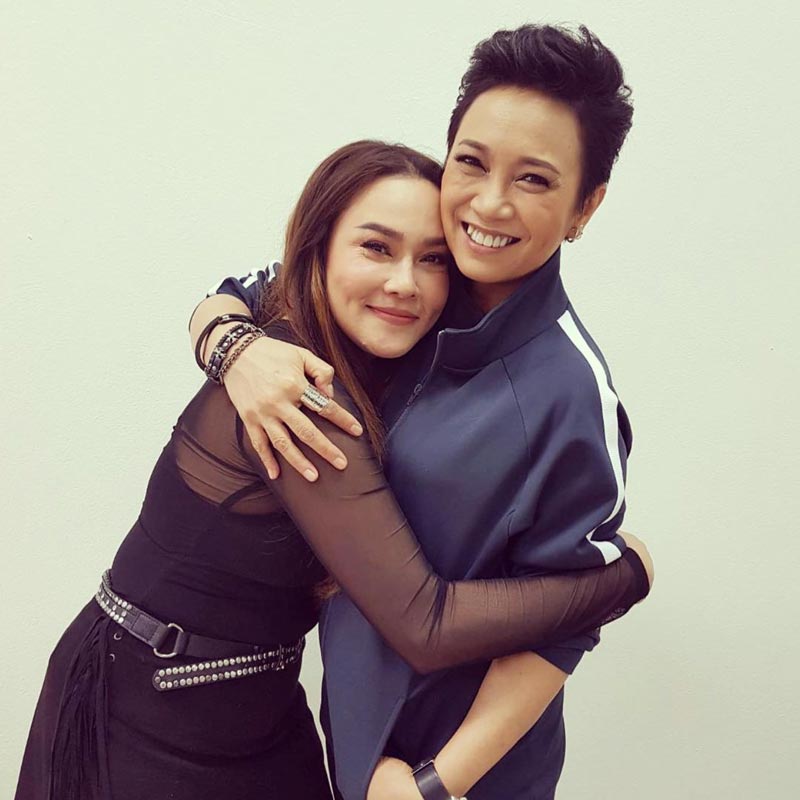 แอม เสาวลักษณ์ แอม เสาวลักษณ์