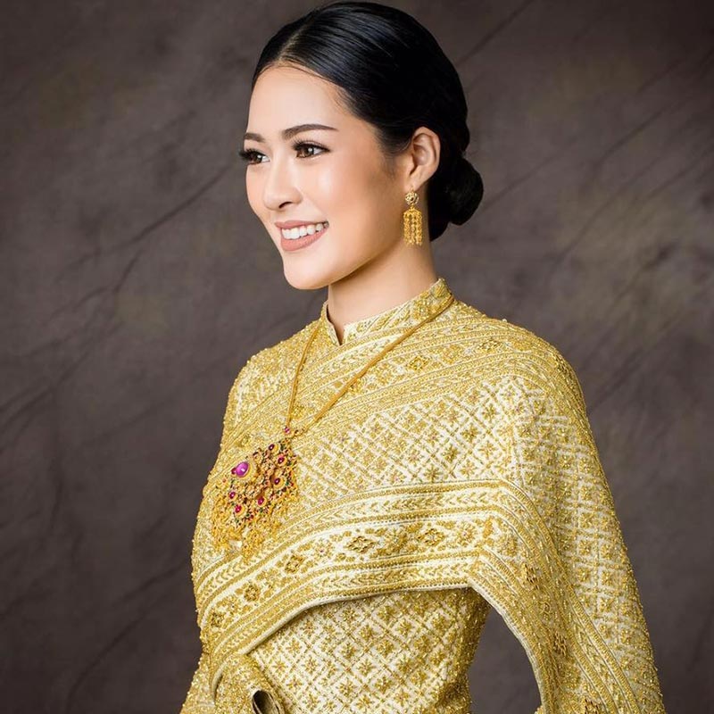 หลิงหลิง ศิริลักษณ์ หลิงหลิง ศิริลักษณ์