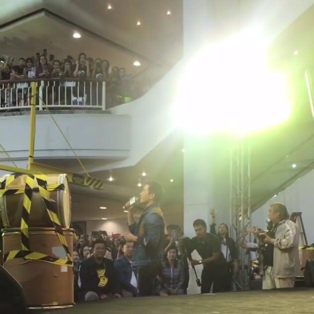 โป๊ป ธนวรรธน์ โป๊ป ธนวรรธน์