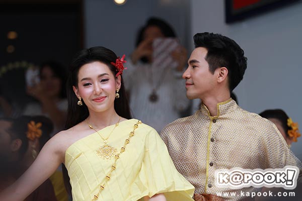 โป๊ป เบลล่า รำแก้บน บุพเพสันนิวาส โป๊ป เบลล่า รำแก้บน บุพเพสันนิวาส