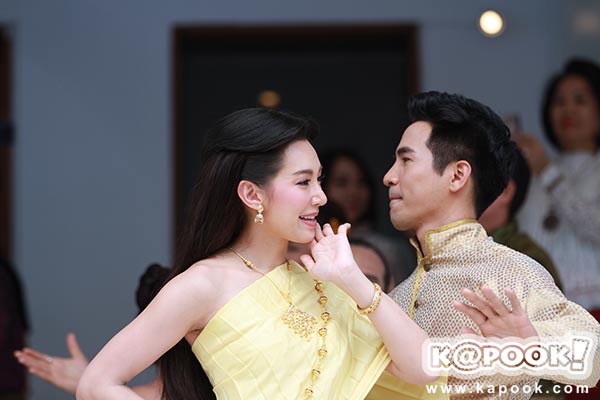 โป๊ป เบลล่า รำแก้บน บุพเพสันนิวาส โป๊ป เบลล่า รำแก้บน บุพเพสันนิวาส