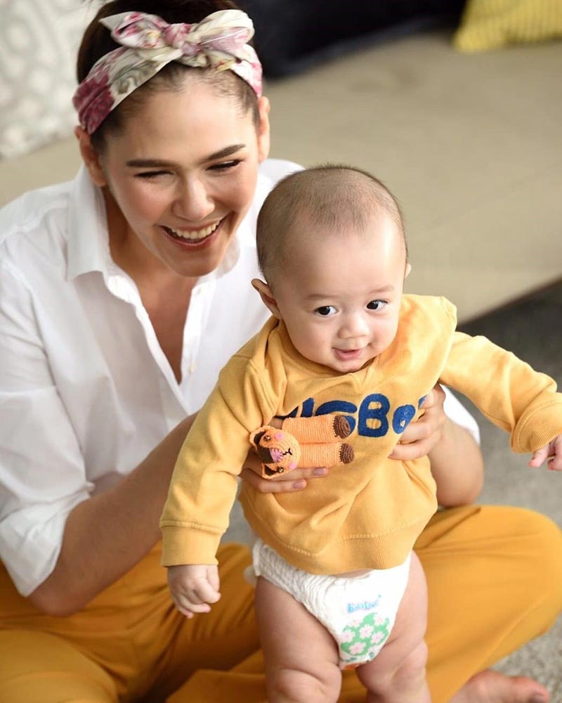 ชมพู่ อารยา ชมพู่ อารยา