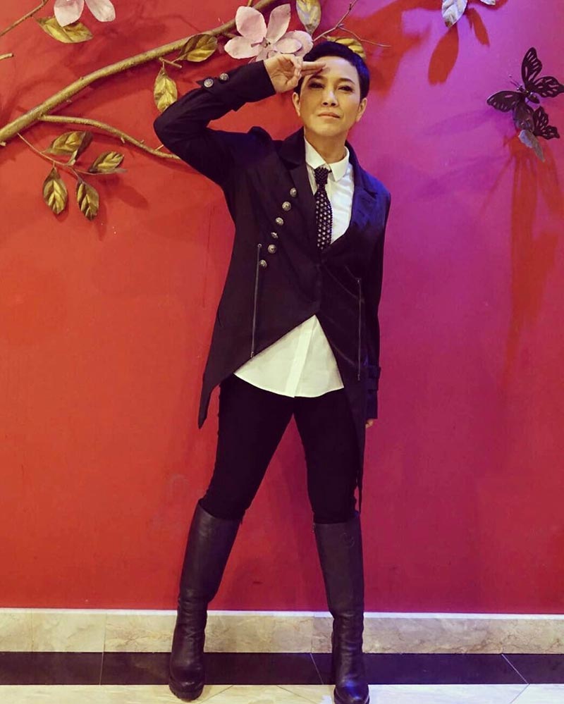 แอม เสาวลักษณ์ แอม เสาวลักษณ์