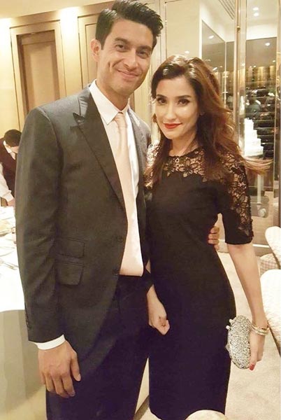 แองจี้ เฮสติ้งส์ แองจี้ เฮสติ้งส์