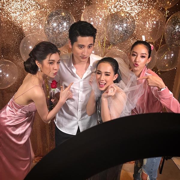 เบนซ์ มนัญญา แต่งงาน เบนซ์ มนัญญา แต่งงาน